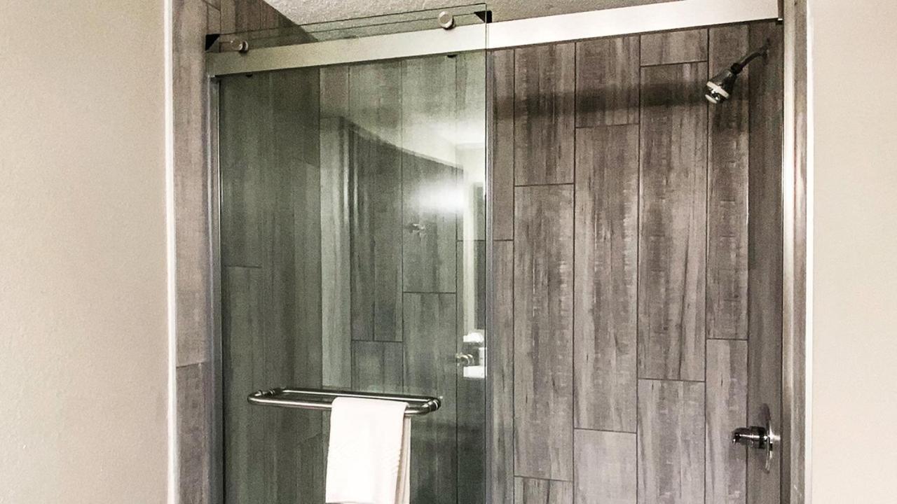 Quality Inn Roseville-Detroit North Eksteriør bilde